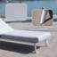80,7 po L 23,6 po P 29,8 po Chaise longue d'extérieur H avec coussin gris foncé-1022011711-1022011708
