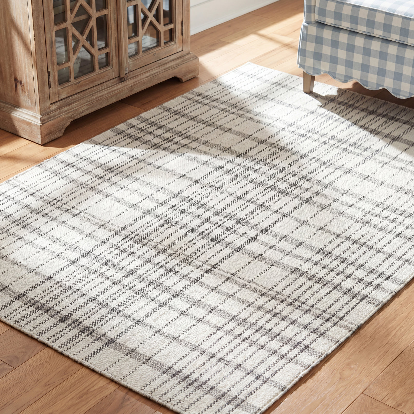 Lavande Hand-Woven Plaid Accent Rug, Rectangle 3'6" x 5'6"