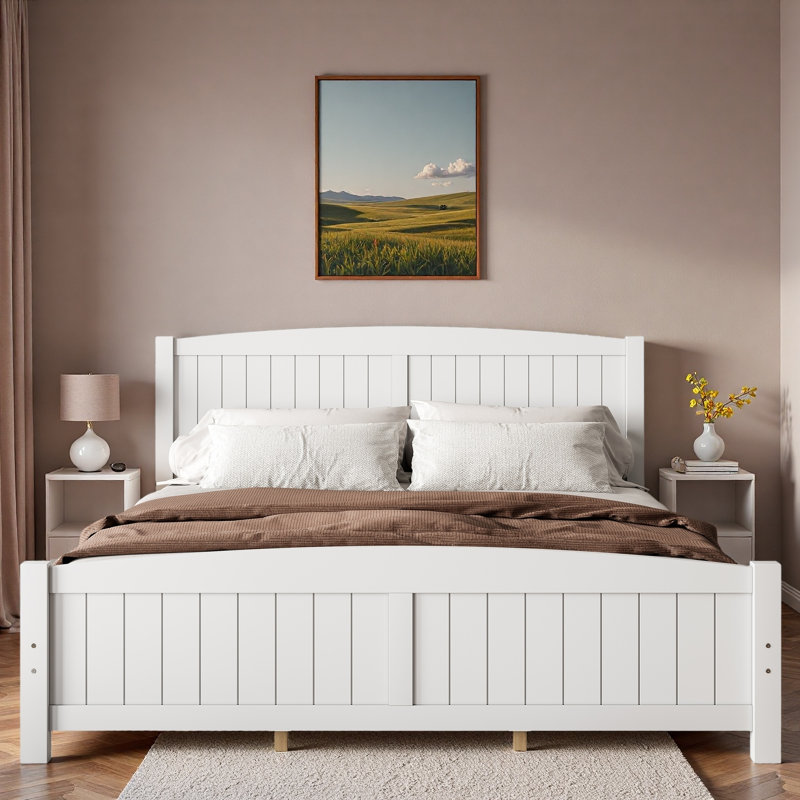 Lit plateforme en bois avec lignes décoratives et lattes de soutien, Blanc, Très grand lit