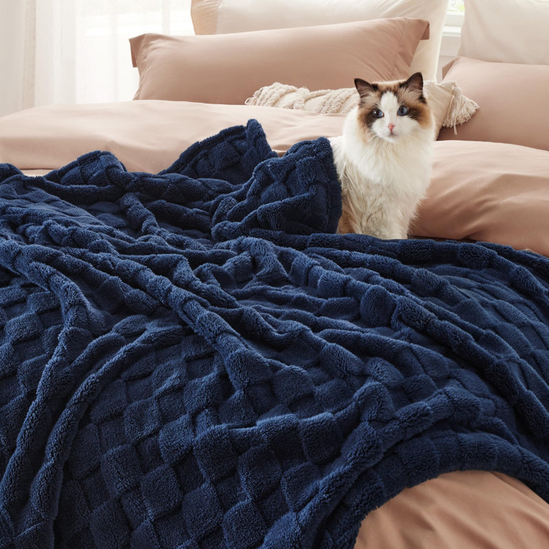Bedsure Chequered Soft Fluffy Fleece Throw Blanket , Navy Blue, 240cm x 220cm