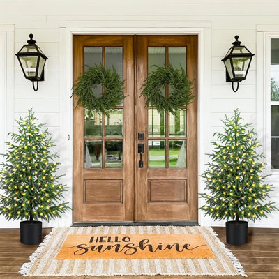 Arbre de Noël artificiel en pin artificiel 4 pi avec 80 lumières DEL et boîte à piles 8 fonctions, pré-assemblé, décorations de Noël pré-assemblées pour l'intérieur (ensemble de 2)