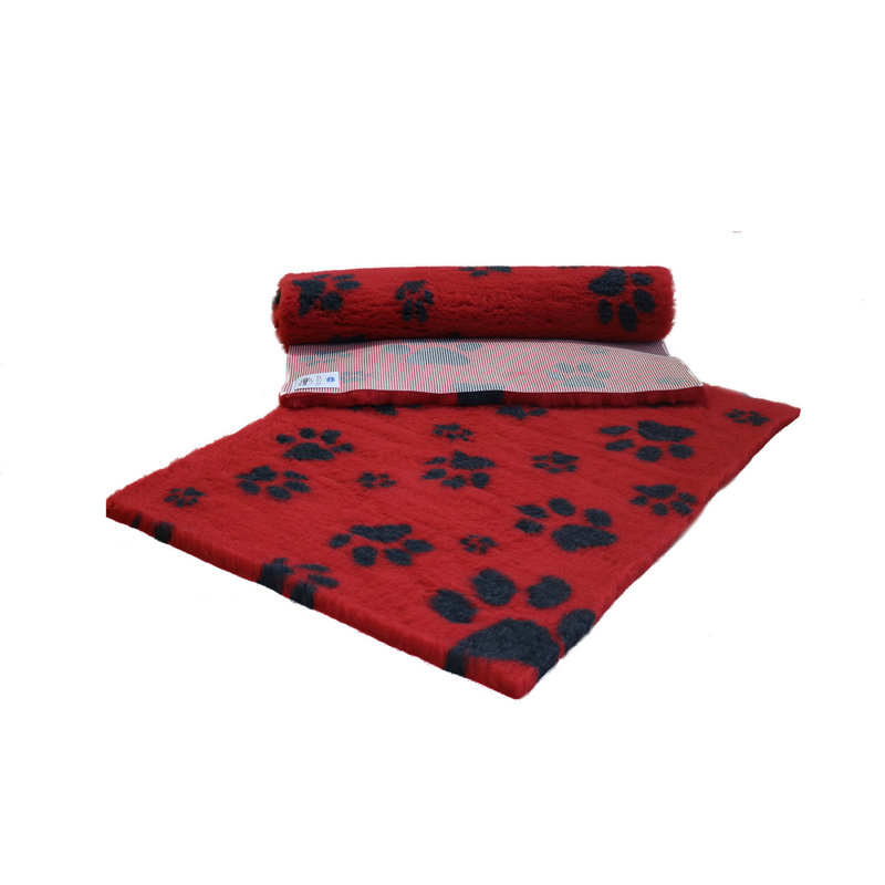 Vet Fleece Bedding | Non-Slip Multi-Paws Vet Bed O Animal Print Fleece Pet Bed, Red/Charcoal, 3cm H x 107cm W x 71cm D