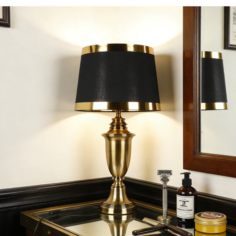 Hauteur de la lampe de table en laiton antique avec abat-jour noir (ensemble de 2): 68 cm / 26,7 po, Noir
