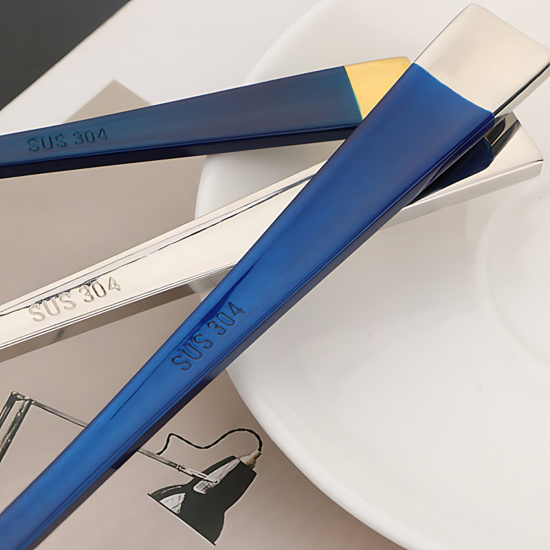 Ensemble de coutellerie en acier inoxydable 304 de qualité supérieure - Ensemble de 24 couteaux, fourchette, cuillère et steak pour le restaurant