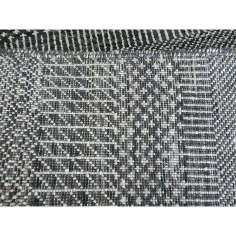 Tapis brun Gabbeh moderne en soie noué à la main 5 pi 9 po x 8 pi 1 po C3573CBB0E4040EF9574440CD80AE297
