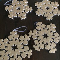 Hanging Foam Snowflake Decorative Accent (Set of 2) The Holiday Aisle