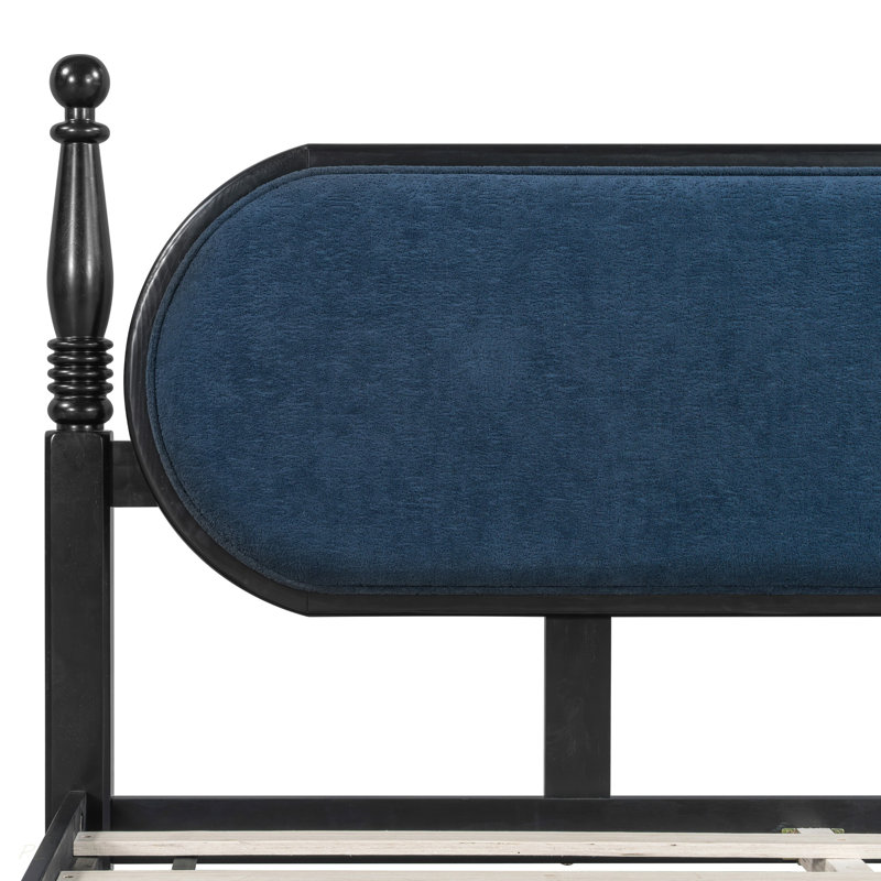 Structure de très grand lit, plateforme en bois massif avec lattes, mobilier de chambre moderne bleu marine et noir, aucun sommier nécessaire