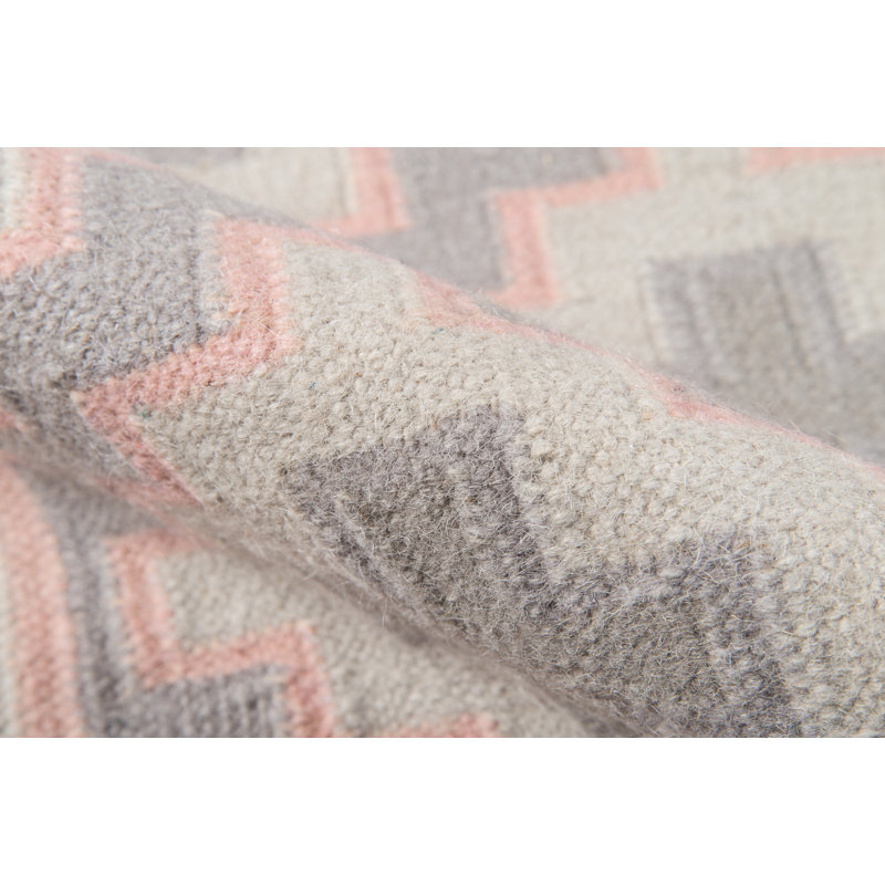 Thompson Hand Woven Wool Oriental Area Rug, Rectangle 3'6" x 5'6"