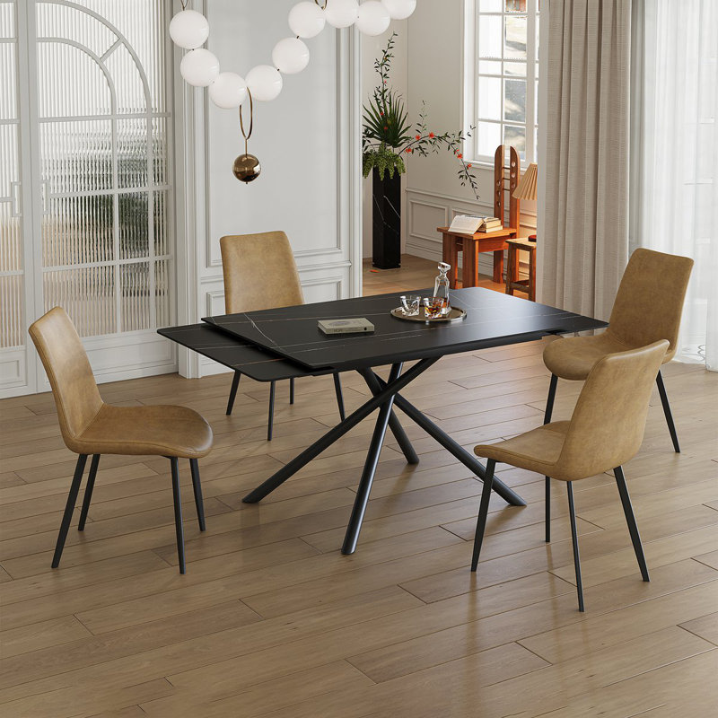 Ensemble de table de salle à manger rétractable en pierre frittée, il présente une conception rectangulaire moderne, avec des pieds de table en acier au carbone et une structure à pieds croisés au bas. (Table + 4 chaises)