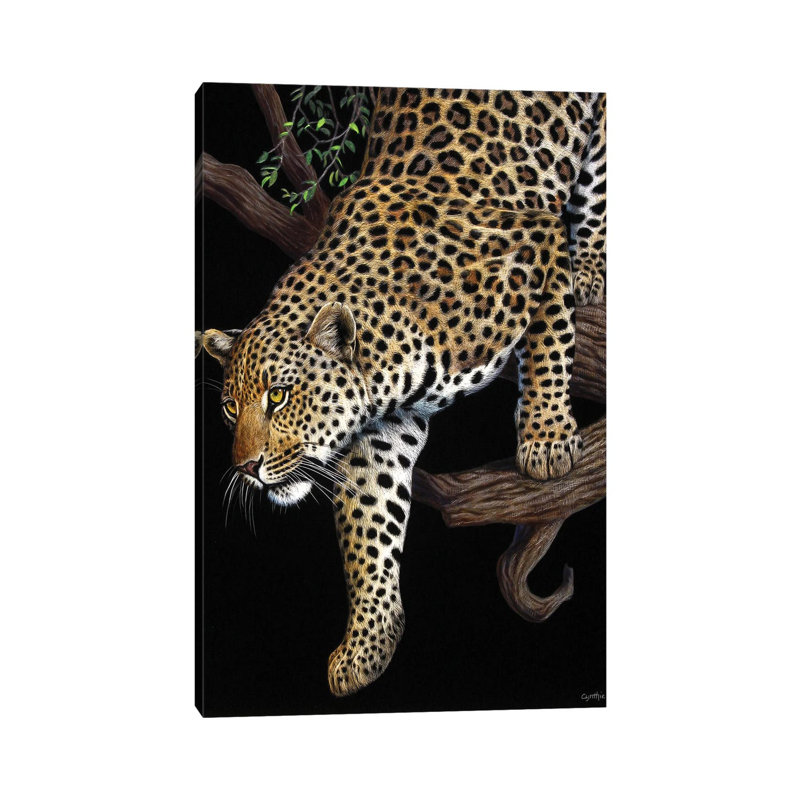 «Leopard In Tree» par Cynthie Fisher - impression sur toile tendue, H 12 po x l 8 po x P 0,75 po