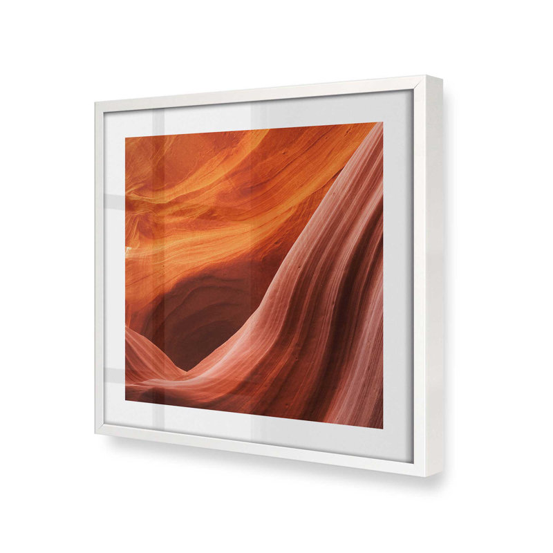 Sculpté par le temps, édition n° 2, H 16 po x l 16 po x P 1,25 po, Cadre blanc opaque