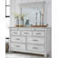Grand lit à panneaux, commode, miroir et table de chevet Kanwyn-463916769