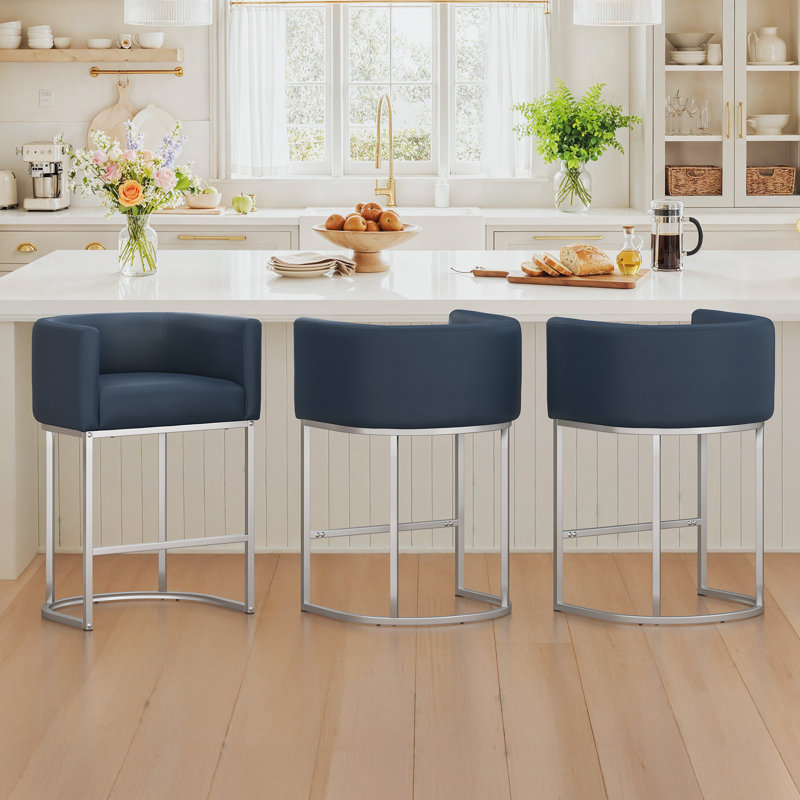 Tabouret de comptoir rembourré 26 "avec structure en métal Jessica, Bleu marine / similicuir, Argent argent