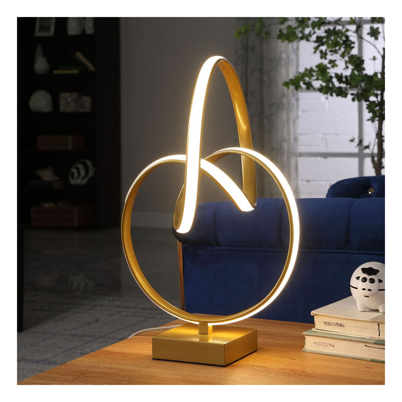 Lampe de table Infinity Modern Modern avec finition en métal doré mat - Bande de DEL intégrée de 10 W pour le décor du salon et de la chambre à coucher (H 17,5 po)