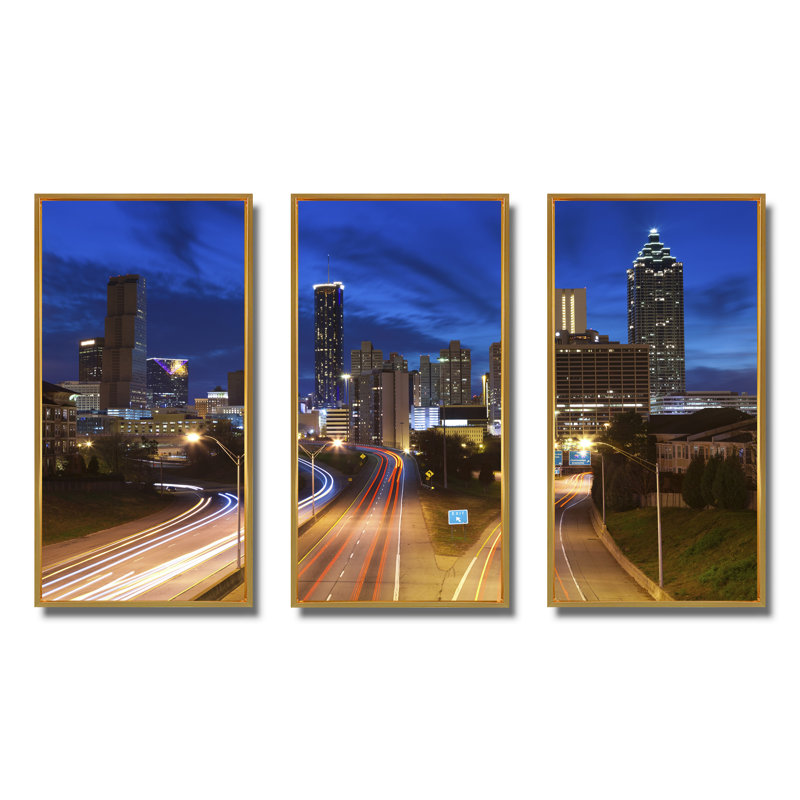 «Atlanta Skyline Twilight Blue Hour - Cityscape», ensemble de 3 toiles d'art encadrées, H 32 po x l 48 po x P 1 po