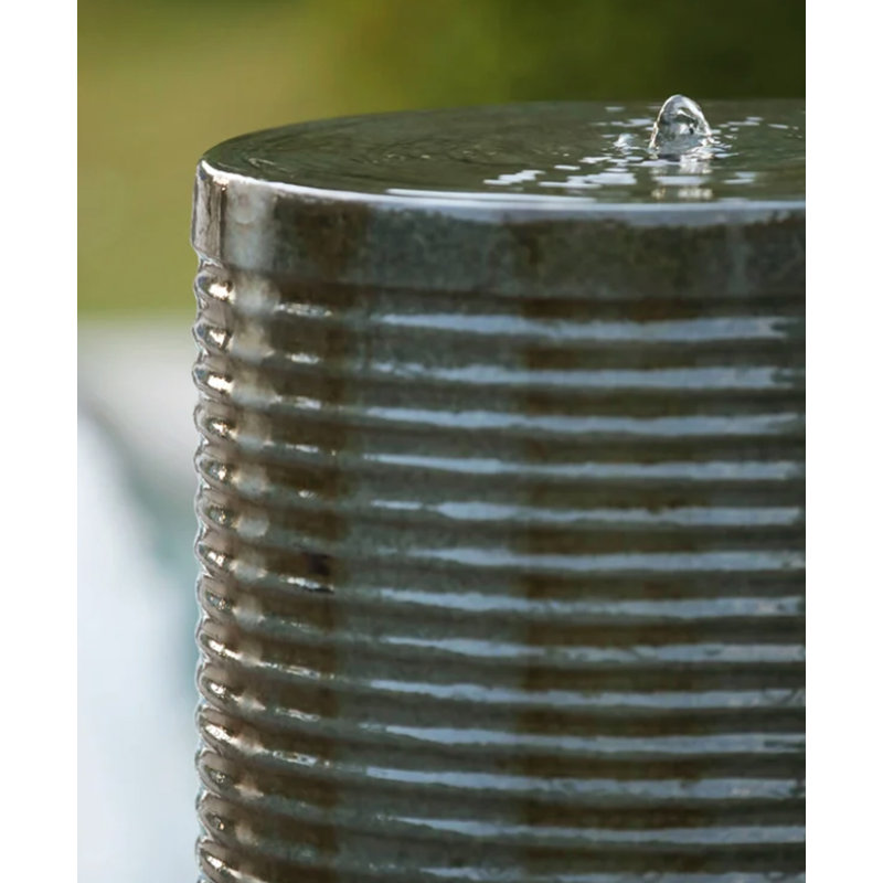 TruCast Ribbed Fountain