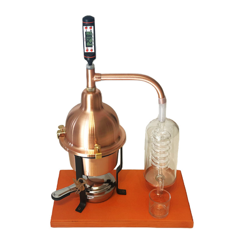 Alembic Distiller For Essential Oils In Copper With Blown Glass Condensation Coil. 0,6 Liters