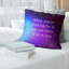 Coussin à la main-1296476387-1296476045-1250342625