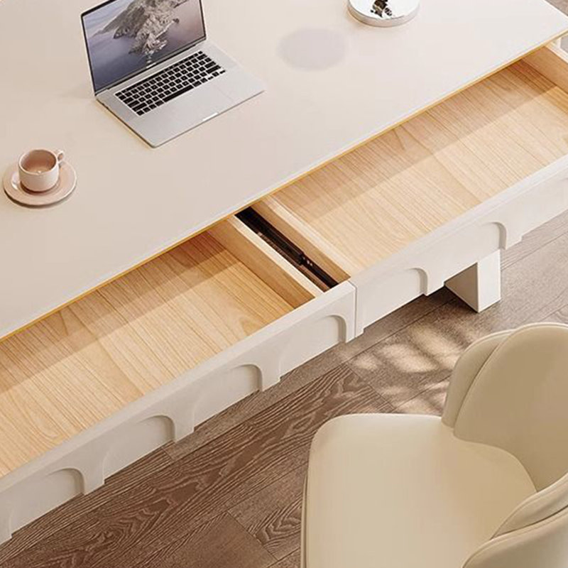 Bureau exquis et unique