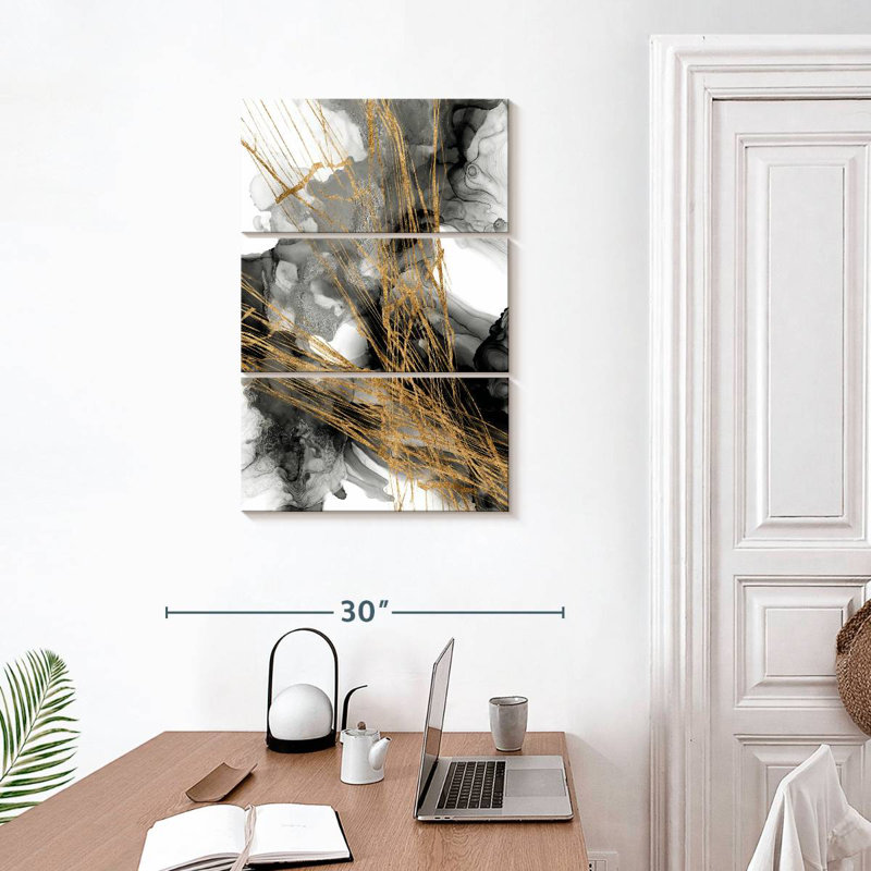 Avery Webbing II, 32" H x 20" W