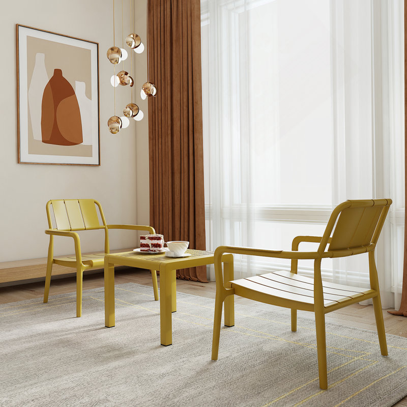 Ensemble 2 pièces de chaises à une place et de table basse en PP - Mobilier polyvalent d'intérieur / extérieur pour le salon, le balcon, la plage (sans chaises d'assemblage, table facile à installer) - Polypropylène, jaune brique