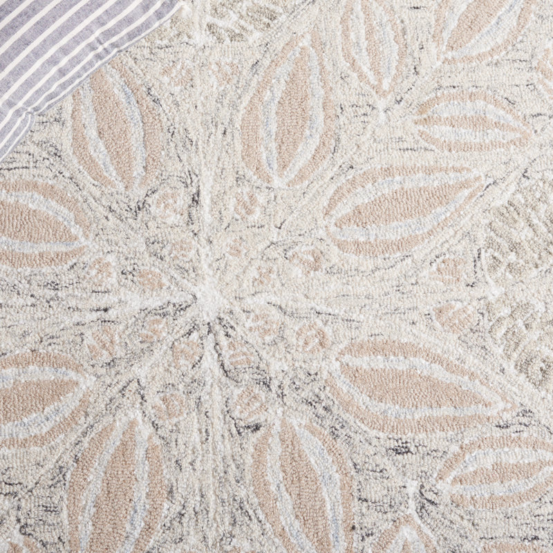 Handmade Gray and Ivory Floral Wool Square Rug