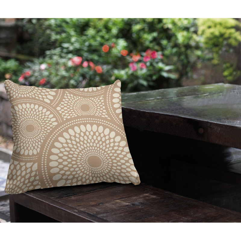 Coussin intérieur / extérieur Penn Tribal Abstract, L 19 po x H 19 po, Beige