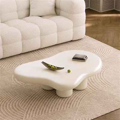 Table basse en forme de nuage crème - Design irrégulier moderne pour le salon, mobilier minimaliste de style nordique, petit espace, finition blanche