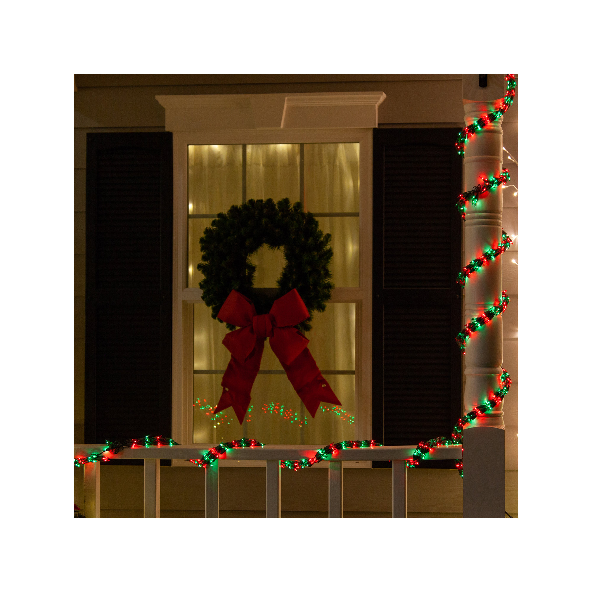 300 Bulb Garland String Lighting, Red and Green