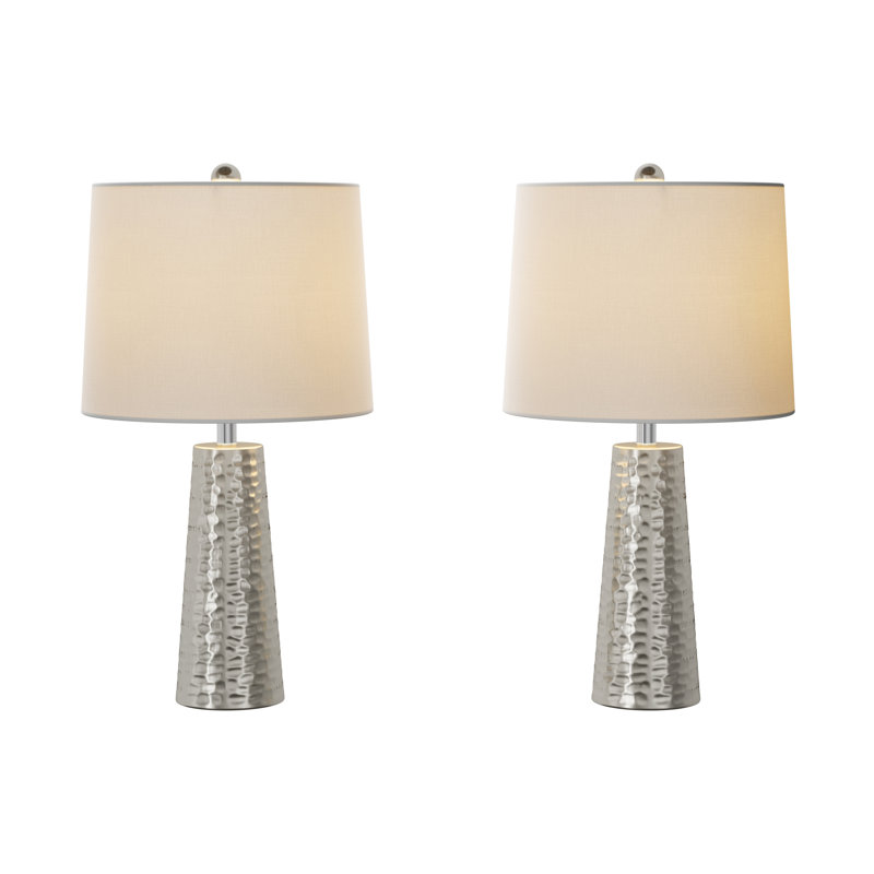 Ensemble de lampes de table argentées 26 po Belva, métal martelé avec base et abat-jour tambour (argent brossé)