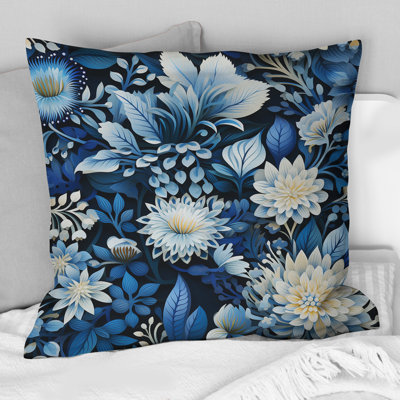 Coussin décoratif russe imprimé de fleurs bleues et blanches I - botanique