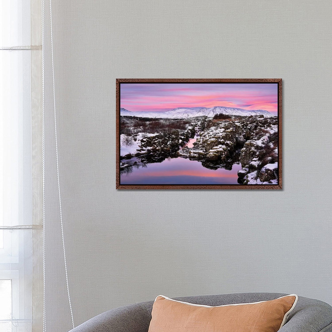 Flosagja Fissure, Thingvellir National Park, Iceland 1PC6