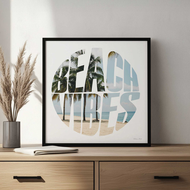 «Beach Vibes» par Susan Ball, reproduction d'art, L 20 po x H 20 po, Érable, Impression encadrée