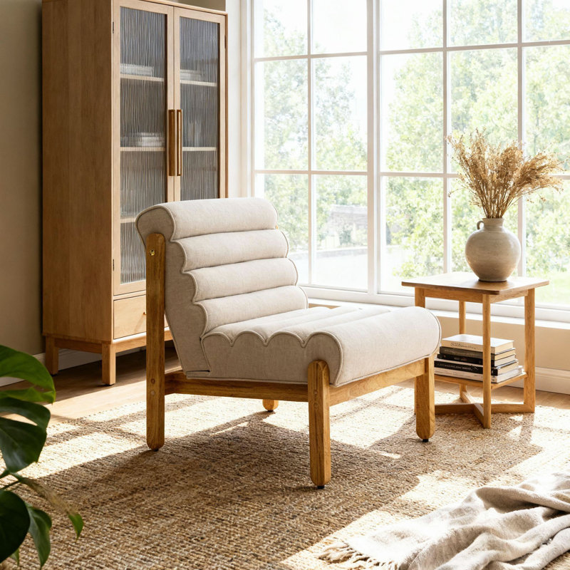 Fauteuil d'appoint Fluffy avec structure en bois massif naturel, Polyester beige