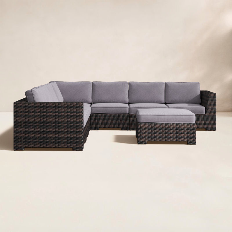 Canapé modulaire d'extérieur réversible en osier de 122 po Paniagua, Espresso