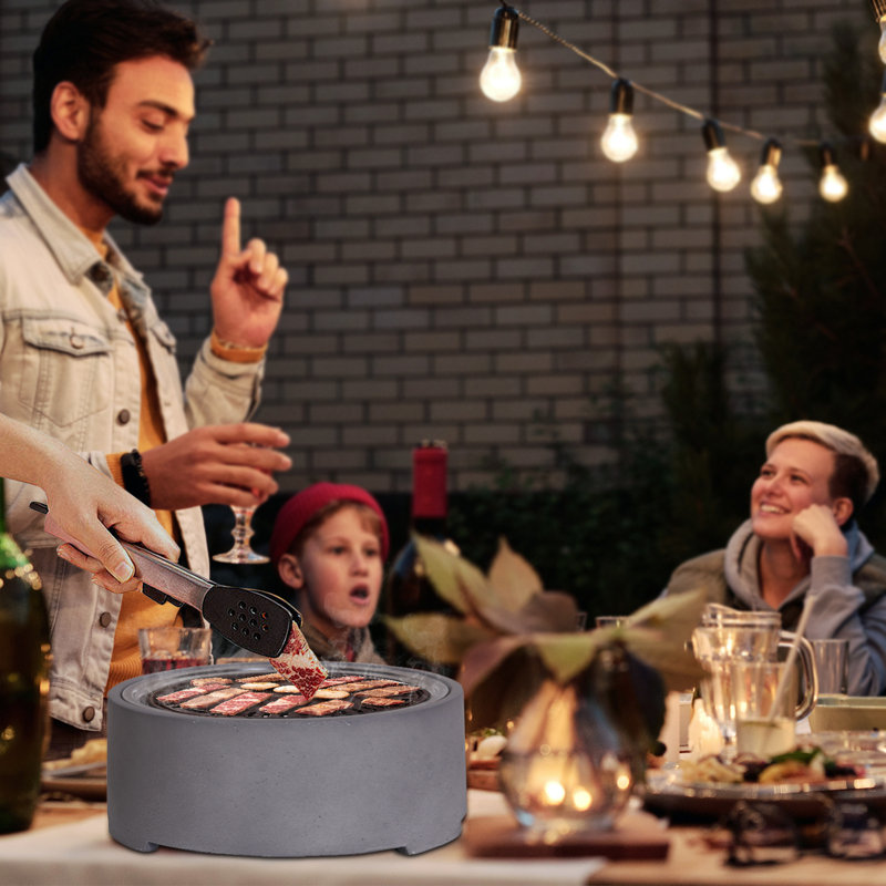 Barbecue au charbon portatif extérieur