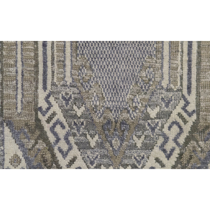 Hand-Knotted High-Quality Gray Area Rug