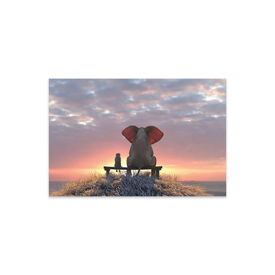 «Elephant and Dog Watch the Sunrise on the Seashore» par Mike Kyiv - sans cadre