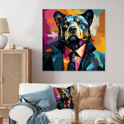 Portrait d'un ours en costume