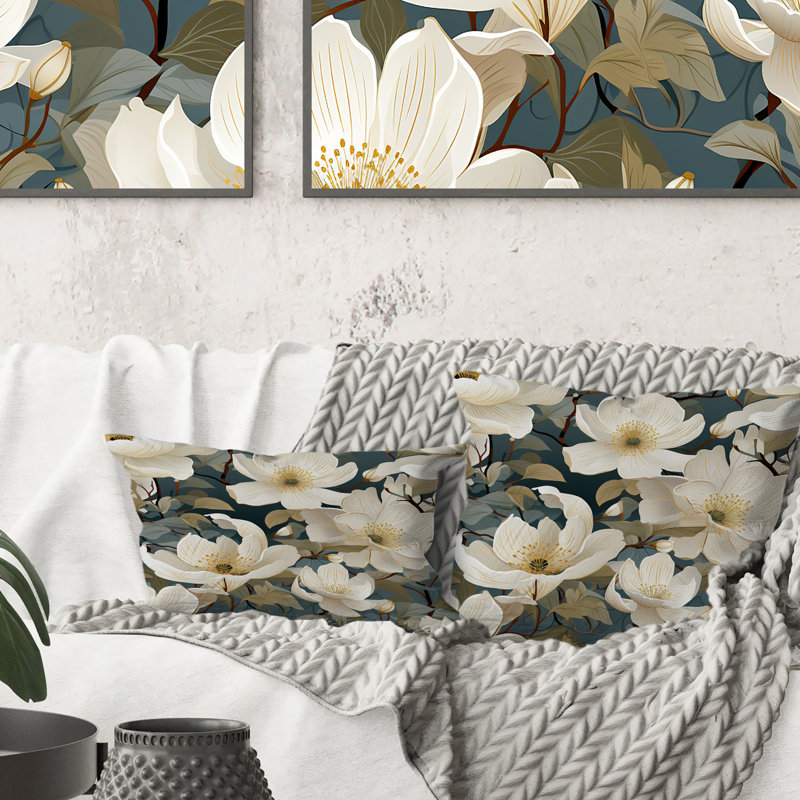 Coussin décoratif à imprimé floral blanc et vert, H 16 po x l 16 po