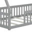 Lit simple en bois en forme de tente avec garde-corps-1133661438