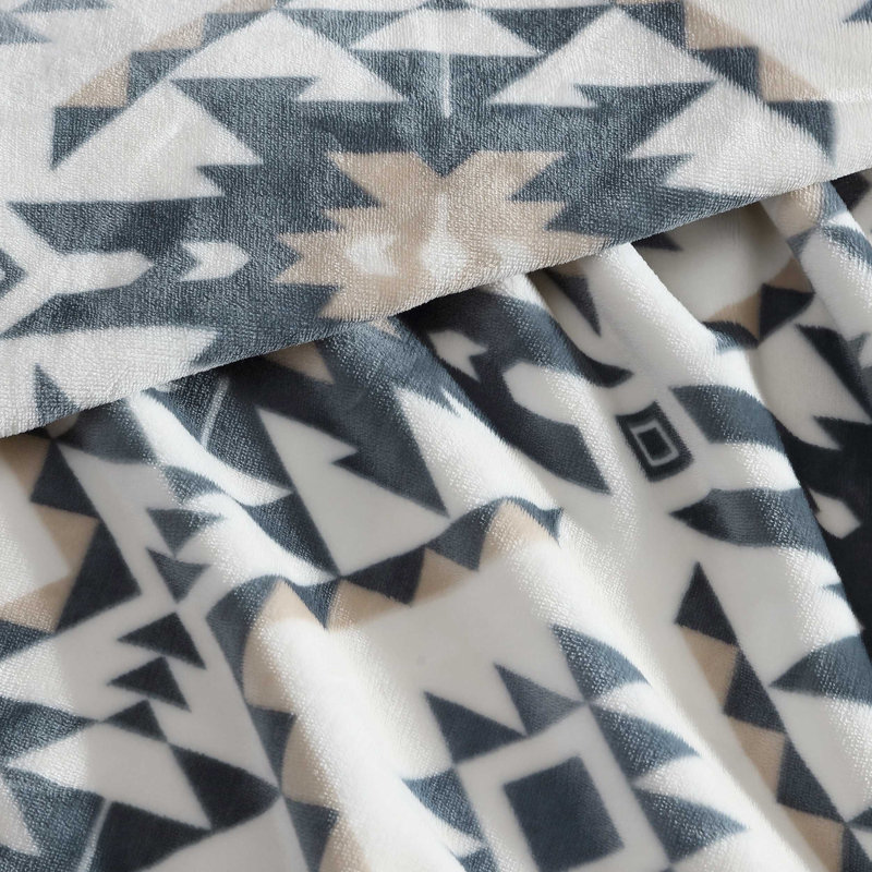 Wrangler Nash Stripe Plush Reversible Blanket, King, Gray Geometric