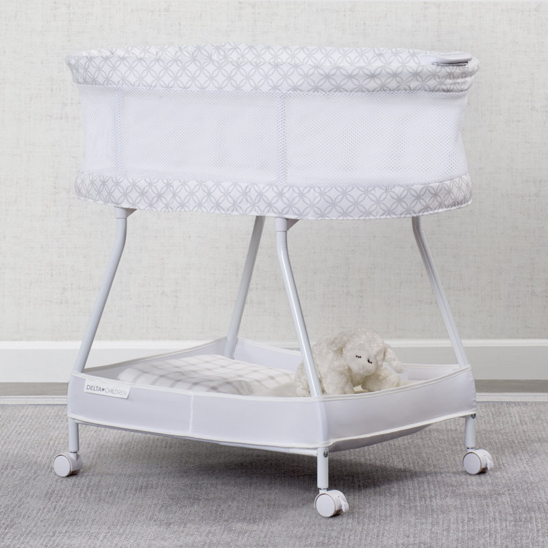 Sweet Dreams Bassinet with Bedding, Gray
