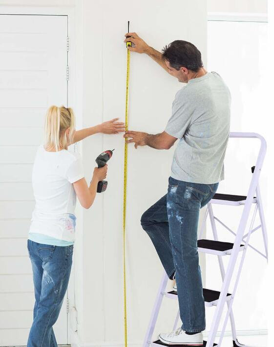 4 - Step Steel Lightweight Folding Step Ladder