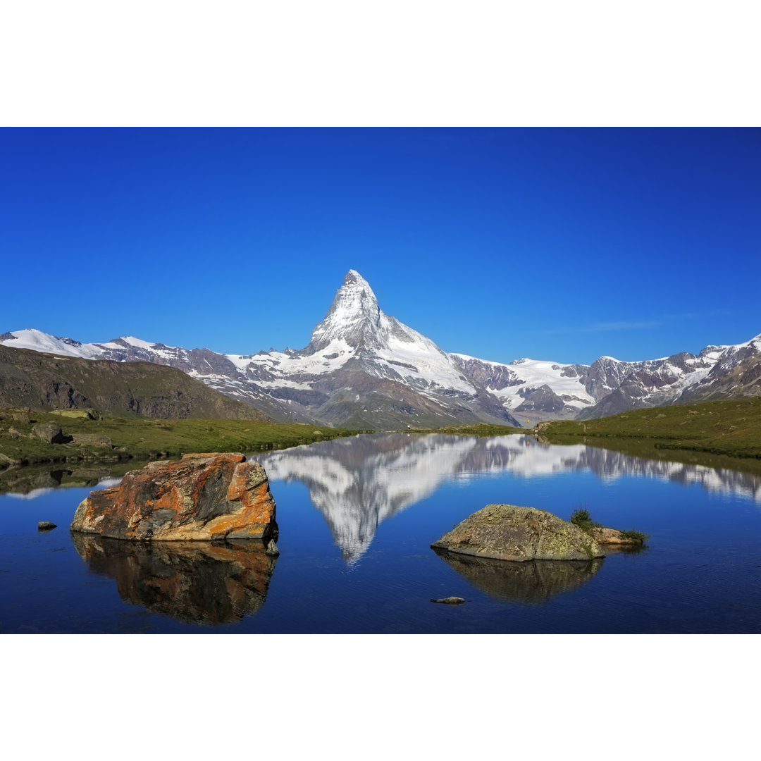 Blick auf das Matterhorn von DieterMeyrl - Leinwanddrucke