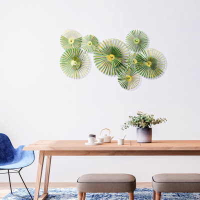 Accessoire mural en métal peint à la main, vert et or, 59,1 po x 32,3 po x 5,5 po | Fabrication 100% métal, texture et variations de couleur uniques | Fixation murale facile, parfaite pour la décoration intérieure et les murs décoratifs