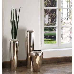 Tutzi Handmade Metal Floor Vase