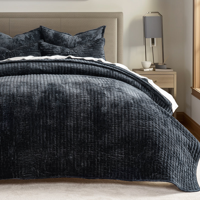 Luxe Velvet Channel Quilt Set, Queen, Black