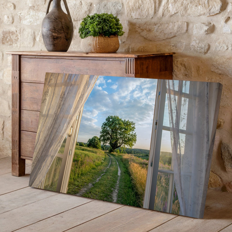 Toile, scène de campagne sereine vue à travers une fenêtre blanche ouverte, encadrée par de délicats rideaux transparents qui flottent doucement