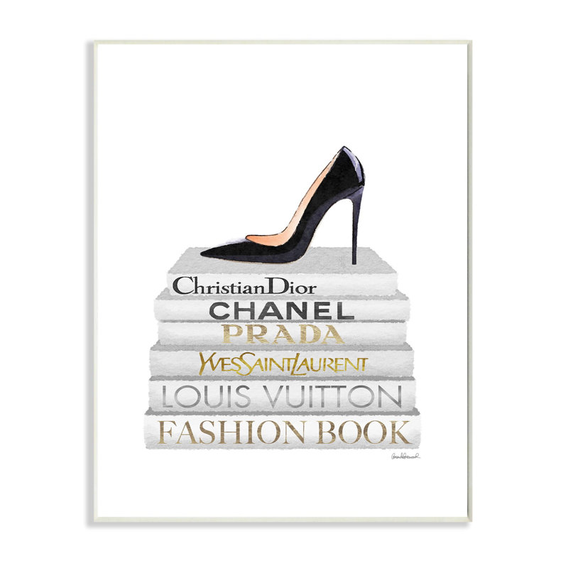 «Fashion Designer Shoes Bookstack White Gold», impression, Plaque de bois, H 19 po x l 13 po